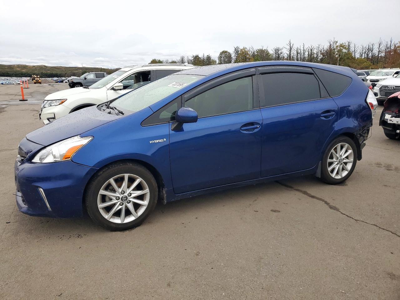2013 TOYOTA PRIUS V TWO | JTDZN3EU7D3231133 | UPCARS