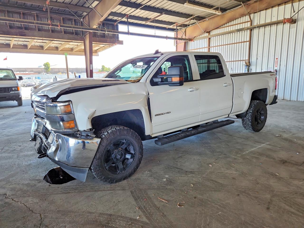 2015 CHEVROLET SILVERADO K2500 HEAVY DUTY LT | 1GC1KVE86FF633053 | UPCARS