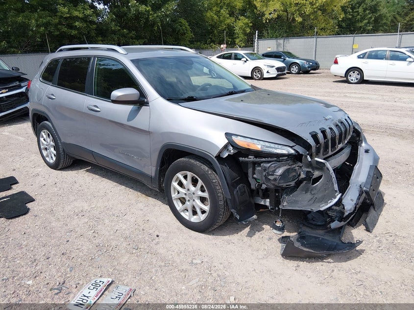 2018 JEEP CHEROKEE LATITUDE FWD | 1C4PJLCB2JD573826 | UPCARS