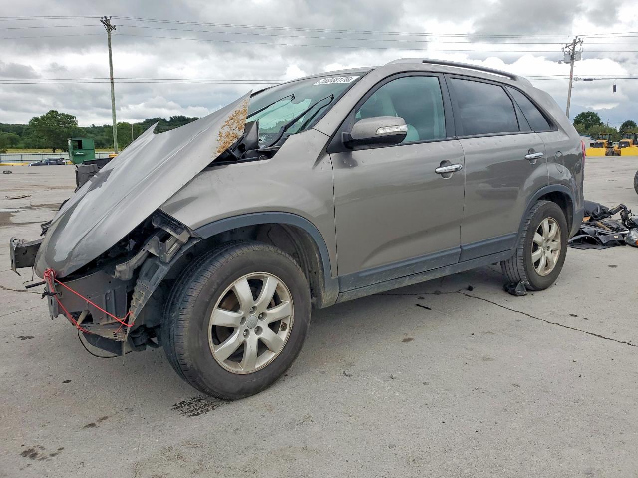 2013 KIA SORENTO LX | 5XYKT3A60DG407417 | UPCARS