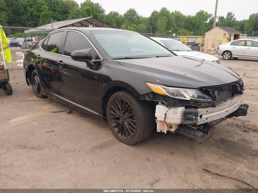 2018 TOYOTA CAMRY SE | 4T1B11HK3JU594302 | UPCARS
