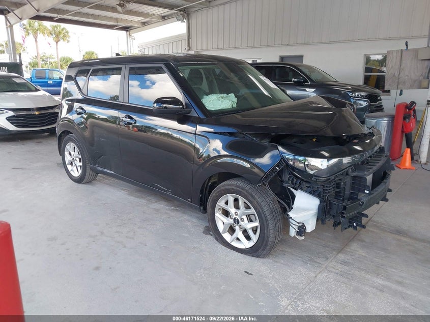 2023 KIA SOU LX | KNDJ23AU0P7859575 | UPCARS