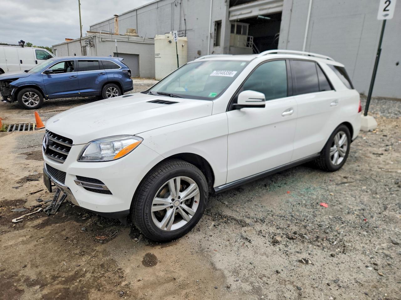 2015 MERCEDES-BENZ M-CLASS 350 4MATIC | 4JGDA5HB7FA560288 | UPCARS
