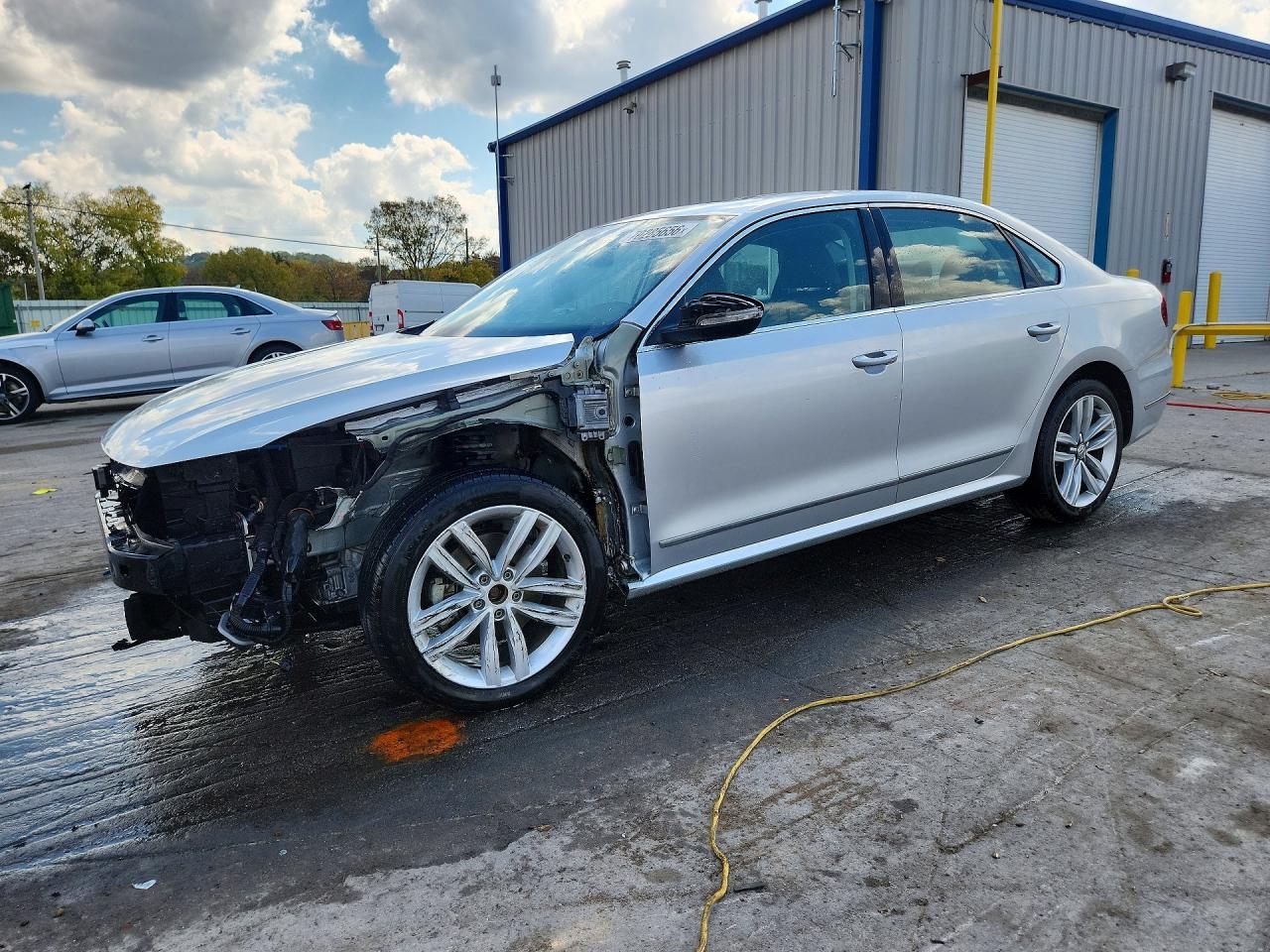 2017 VOLKSWAGEN PASSAT SEL PREMIUM | 1VWCT7A37HC032022 | UPCARS