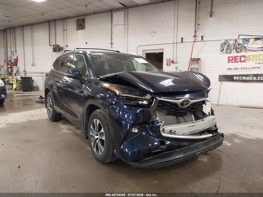 2021 TOYOTA HIGHLANDER XLE | 5TDGZRBH3MS155799 | UPCARS