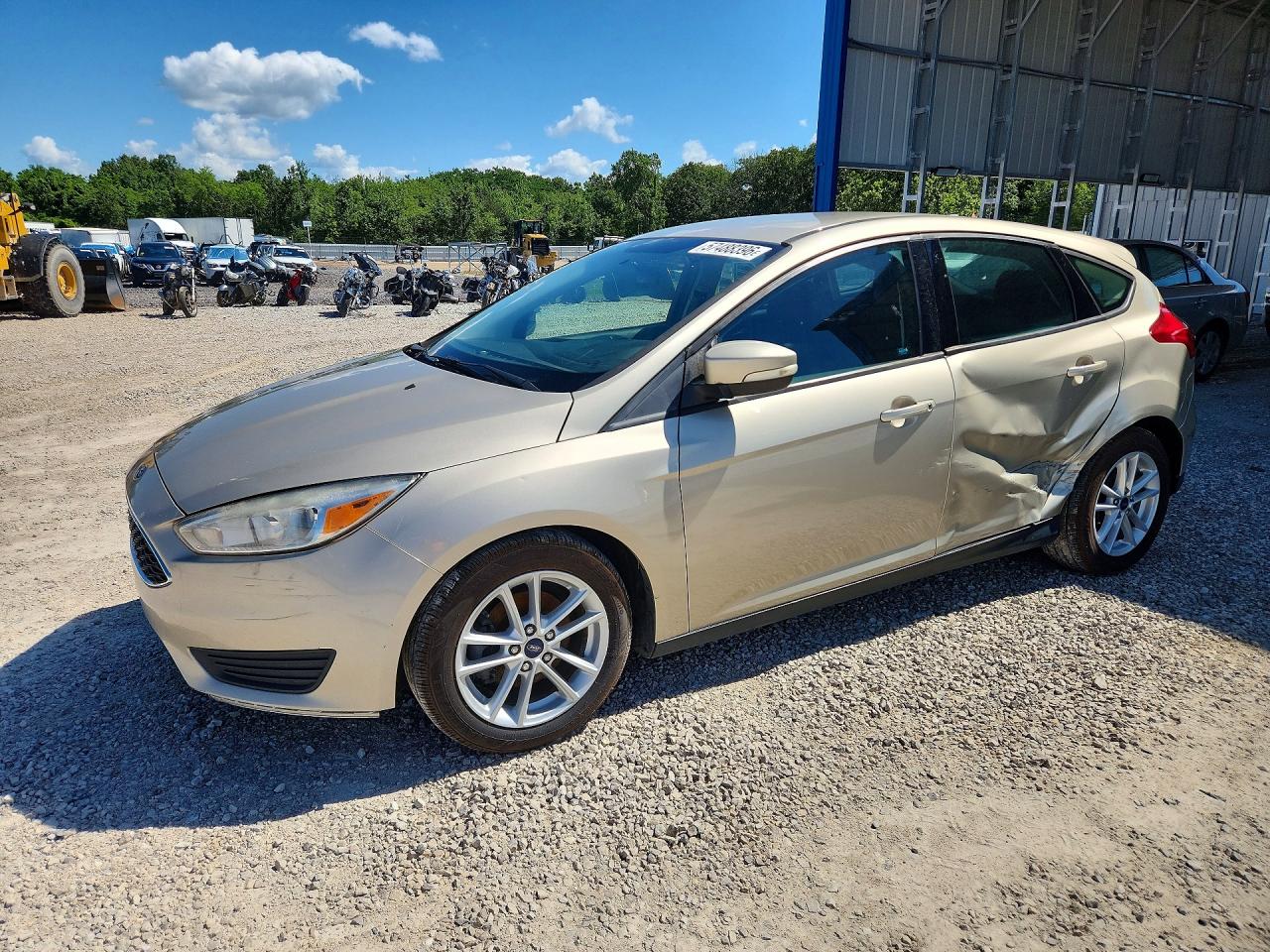 2017 FORD FOCU SE | 1FADP3K21HL318335 | UPCARS