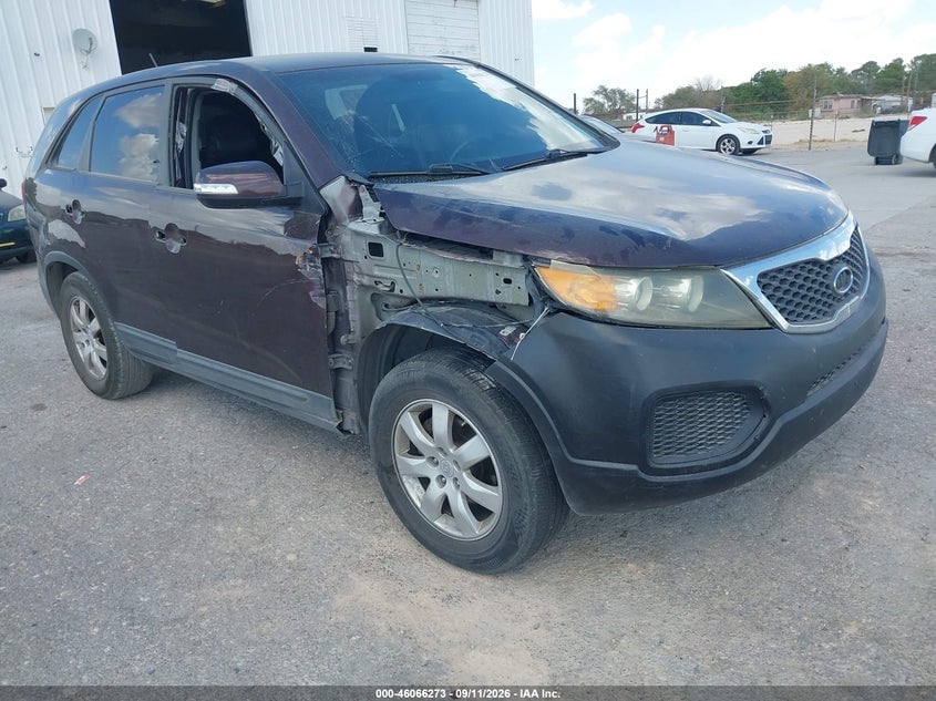 2011 KIA SORENTO LX | 5XYKT3A16BG079695 | UPCARS