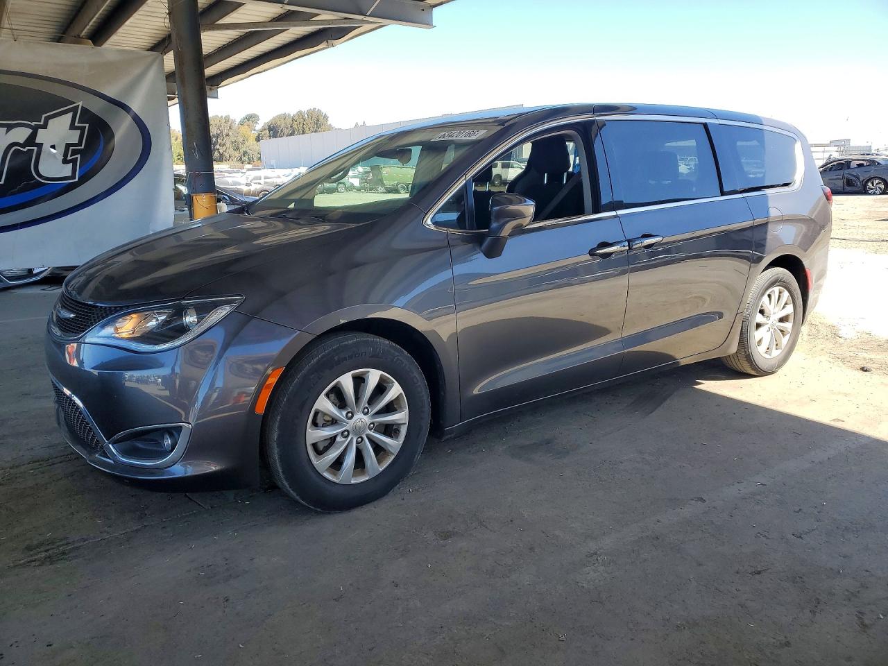 2018 CHRYSLER PACIFICA TOURING PLUS | 2C4RC1FG4JR278545 | UPCARS