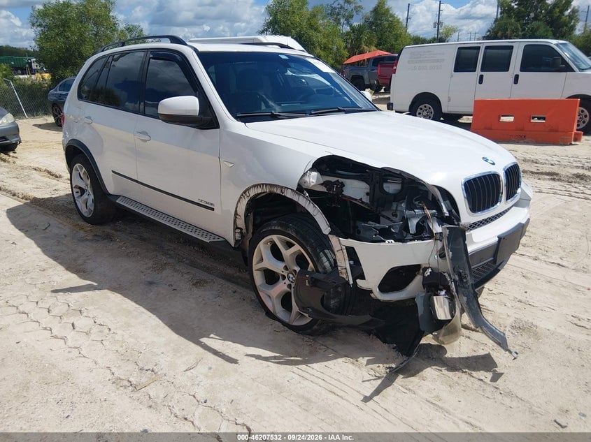 2011 BMW X5 | 5UXZV4C51BL740146 | UPCARS