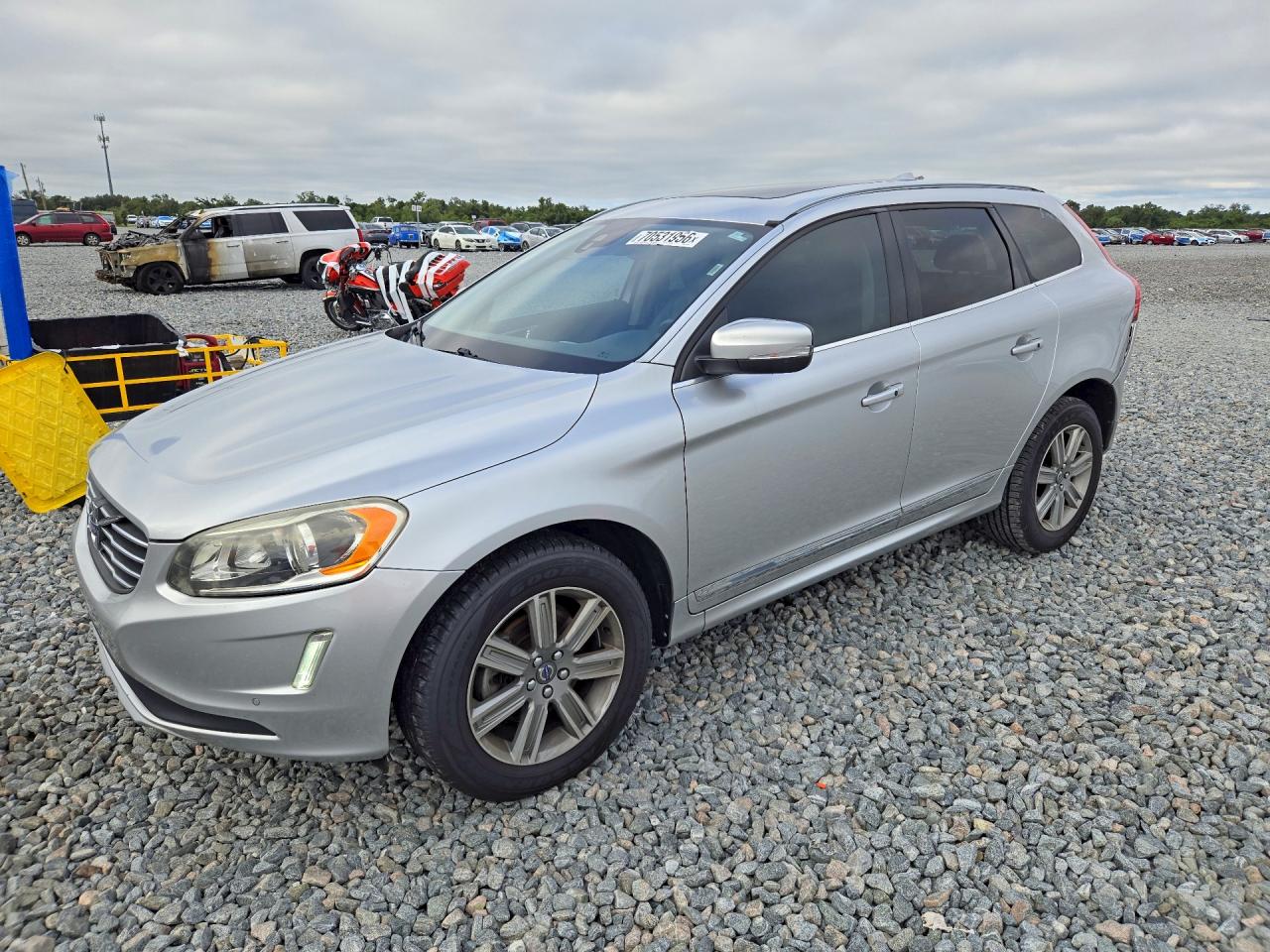 2017 VOLVO XC60 T5 INSCRIPTION | YV440MDU3H2147254 | UPCARS