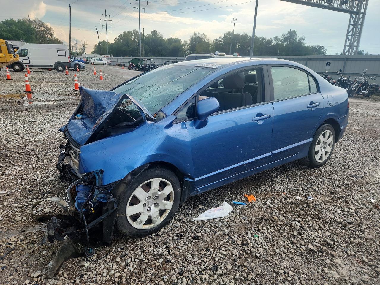 2010 HONDA CIVIC LX | 19XFA1F50AE031905 | UPCARS