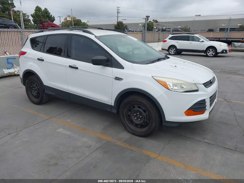 2013 FORD ESCAPE S | 1FMCU0F72DUB71672 | UPCARS