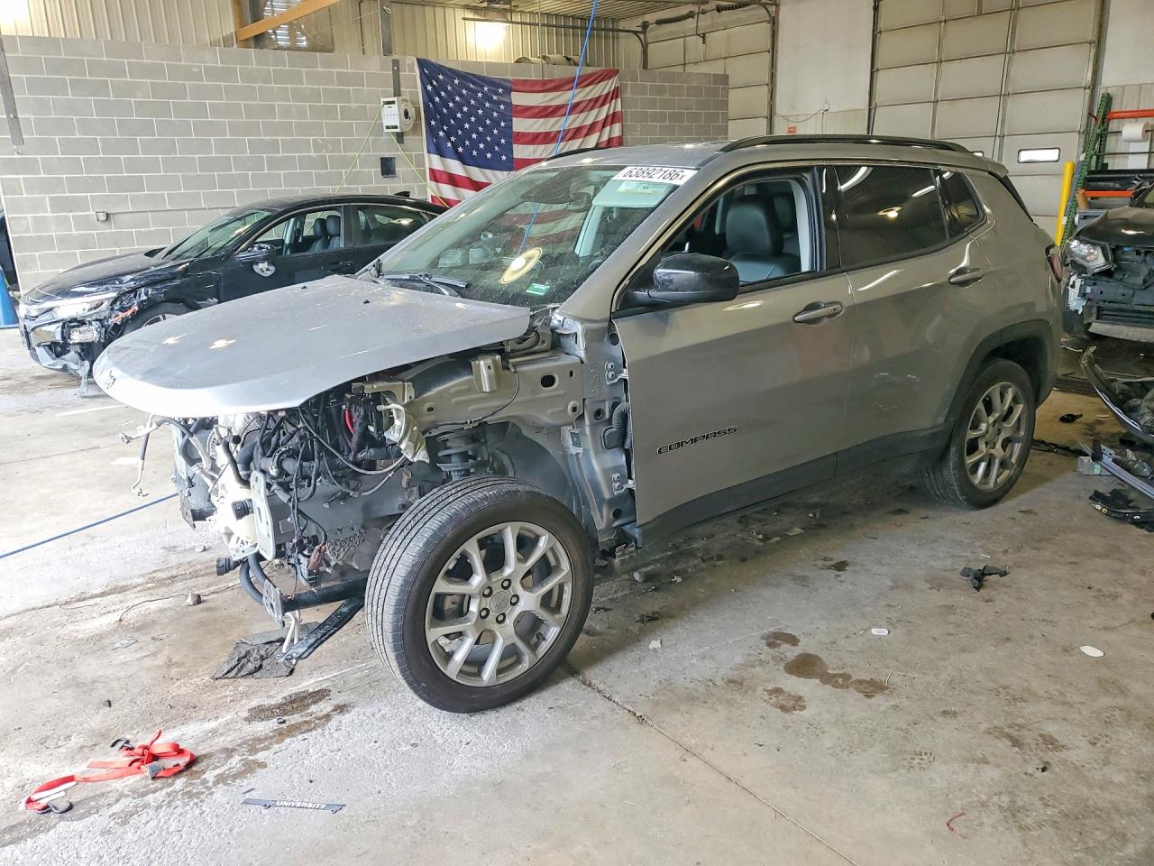 2022 JEEP COMPASS LATITUDE LUX | 3C4NJDFB2NT208202 | UPCARS