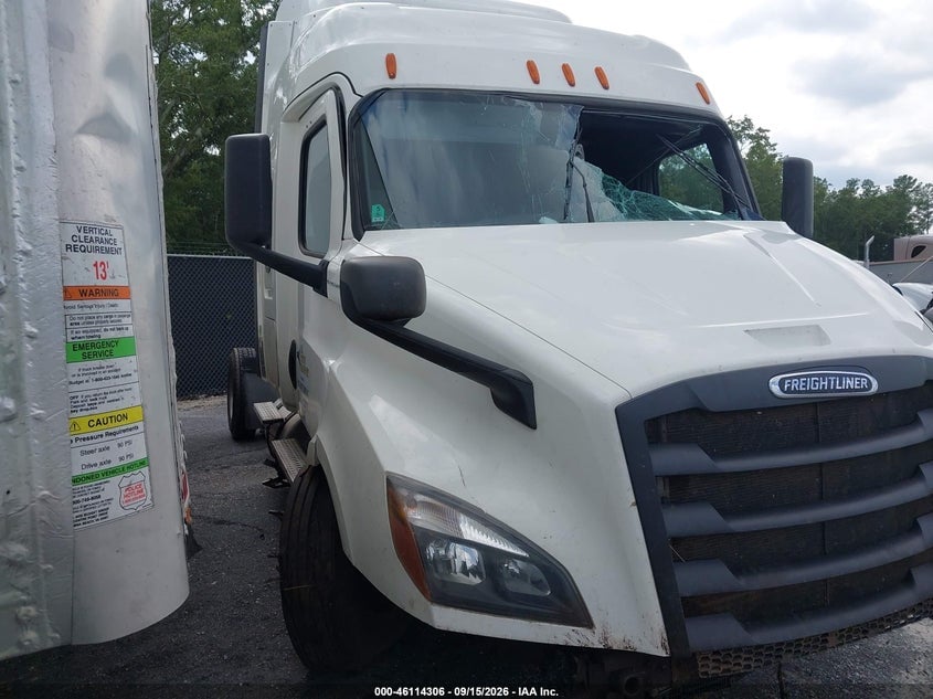 2019 FREIGHTLINER NEW CASCADIA 116 | 3AKJHPDV1KSJX1527 | UPCARS
