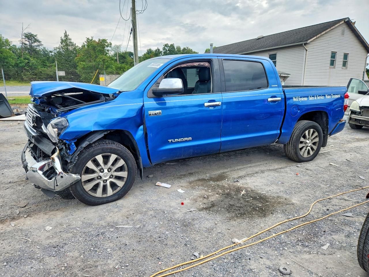 2016 TOYOTA TUNDRA CREWMAX LIMITED | 5TFHW5F17GX574062 | UPCARS