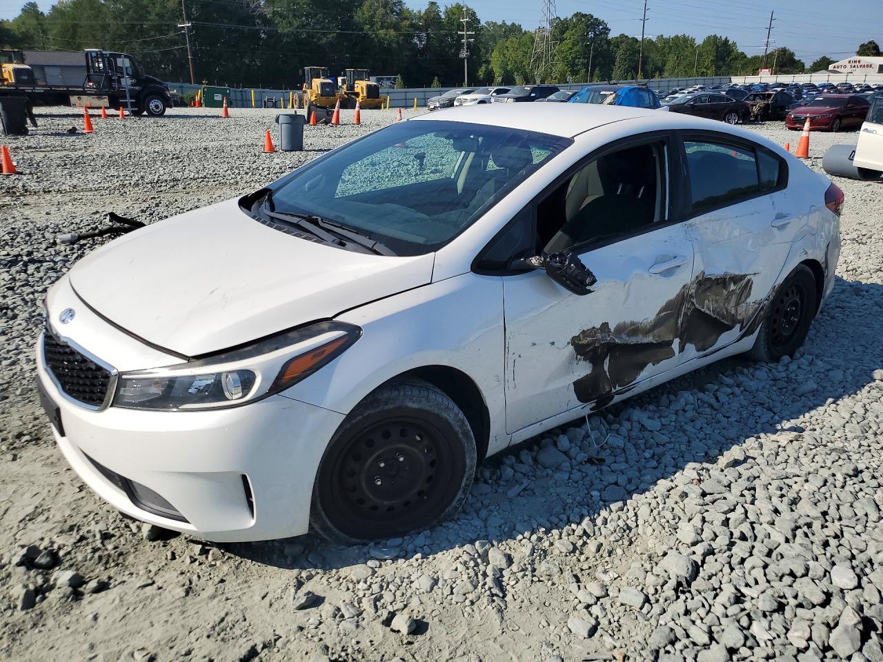 2018 KIA FORTE LX | 3KPFL4A78JE191311 | UPCARS