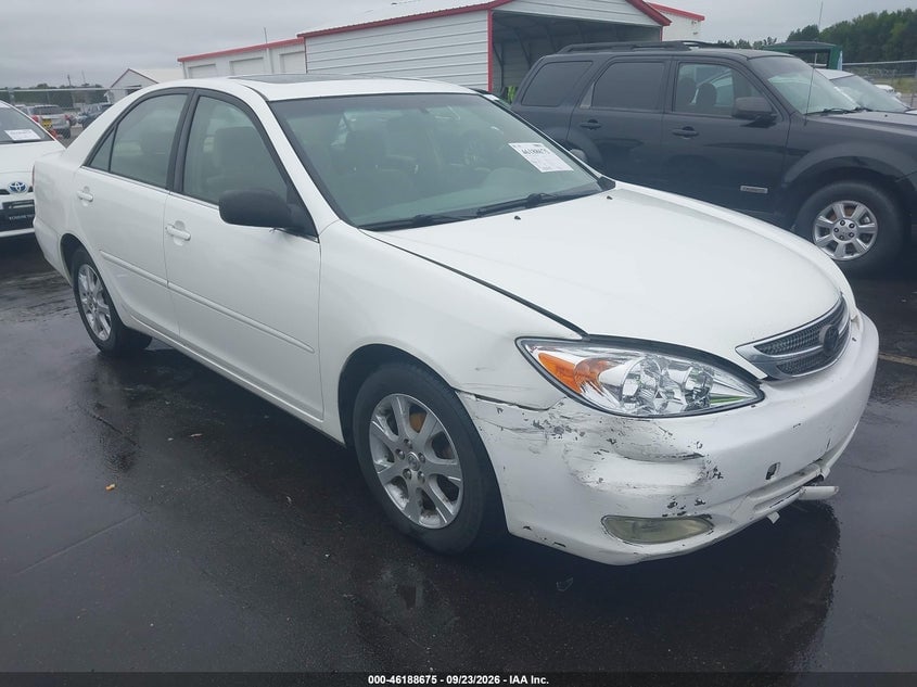 2004 TOYOTA CAMRY LE | JTDBE32K640273394 | UPCARS