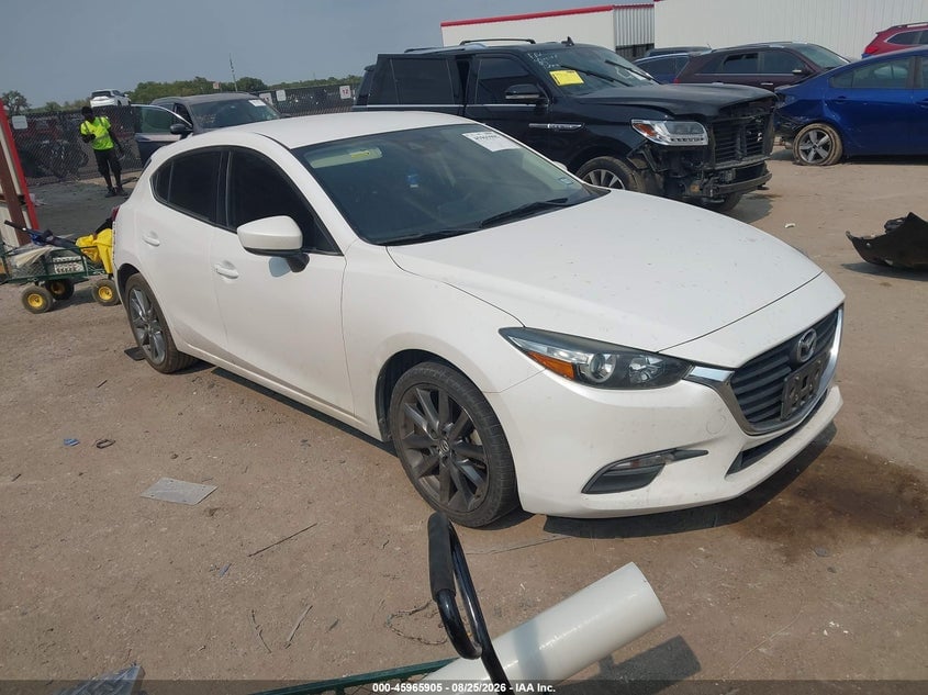 2018 MAZDA MAZDA3 TOURING | 3MZBN1L36JM250750 | UPCARS