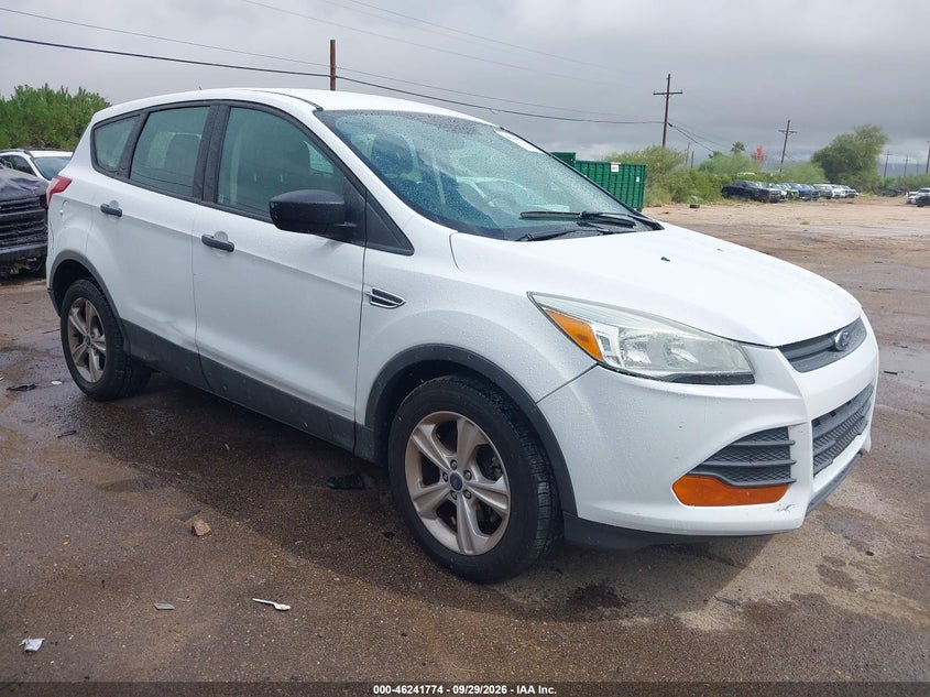 2015 FORD ESCAPE S | 1FMCU0F7XFUA58071 | UPCARS