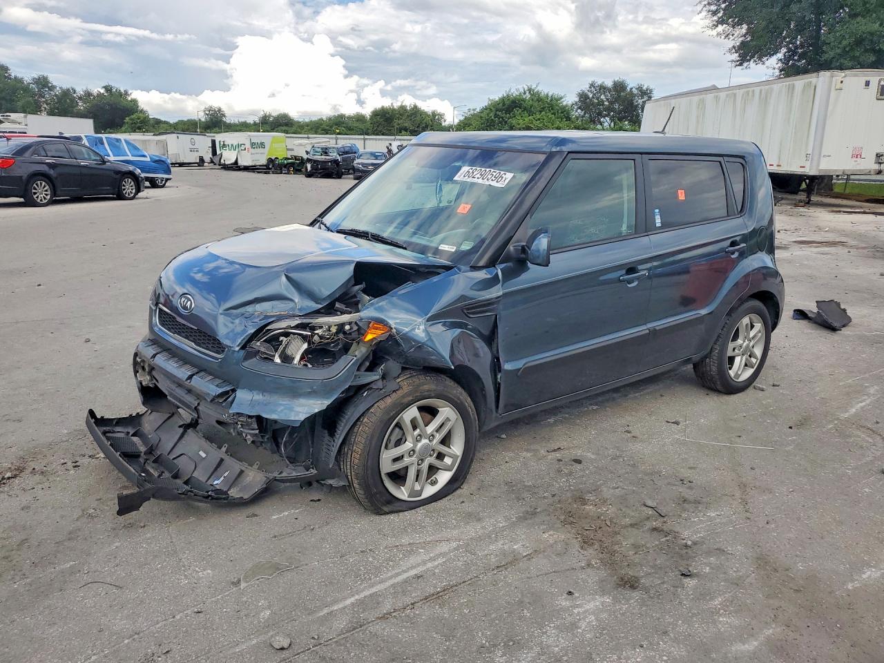 2011 KIA SOUL + | KNDJT2A21B7327086 | UPCARS