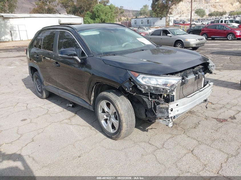 2020 TOYOTA RAV4 XLE | 2T3W1RFV9LC046717 | UPCARS