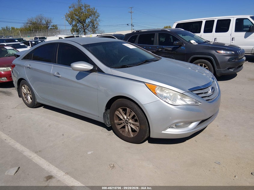 2013 HYUNDAI SONATA GLS | 5NPEB4AC3DH682588 | UPCARS