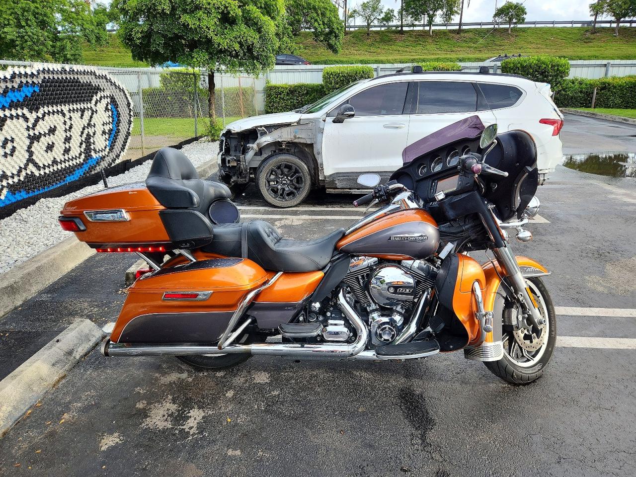 2015 HARLEY-DAVIDSON FL ULTRA CLASSIC ELECTRA GLIDE | 1HD1FCM14FB674218 | UPCARS