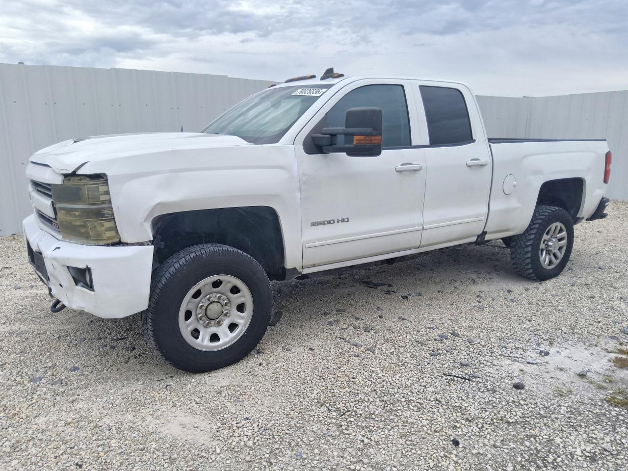 2018 CHEVROLET SILVERADO K2500 HEAVY DUTY LT | 1GC2KVEG0JZ226817 | UPCARS