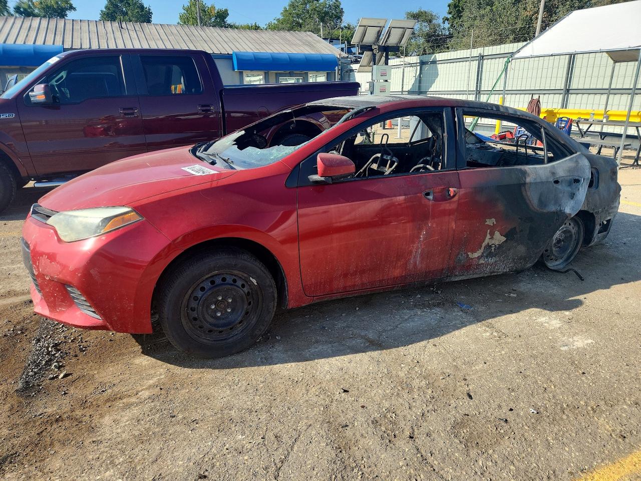 2015 TOYOTA COROLLA LE | 5YFBURHE5FP207998 | UPCARS