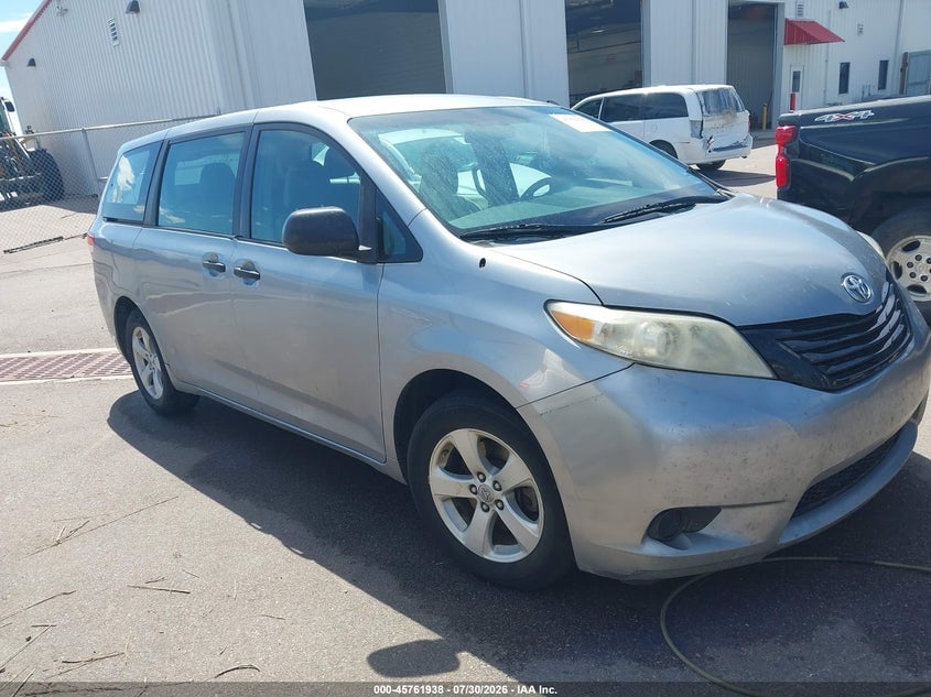 2011 TOYOTA SIENNA | 5TDKA3DC3BS003048 | UPCARS