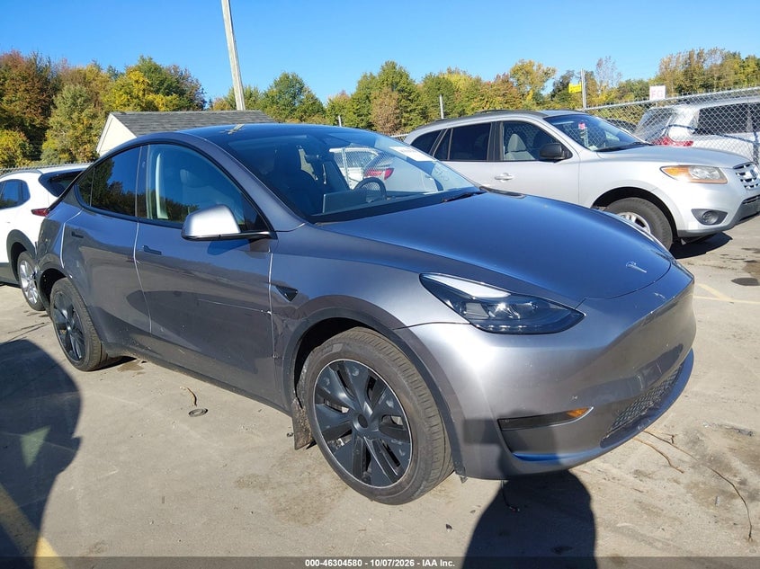 2025 TESLA MODEL Y LONG RANGE DUAL MOTOR ALL-WHEEL DRIVE | 7SAYGDEEXSA348743 | UPCARS