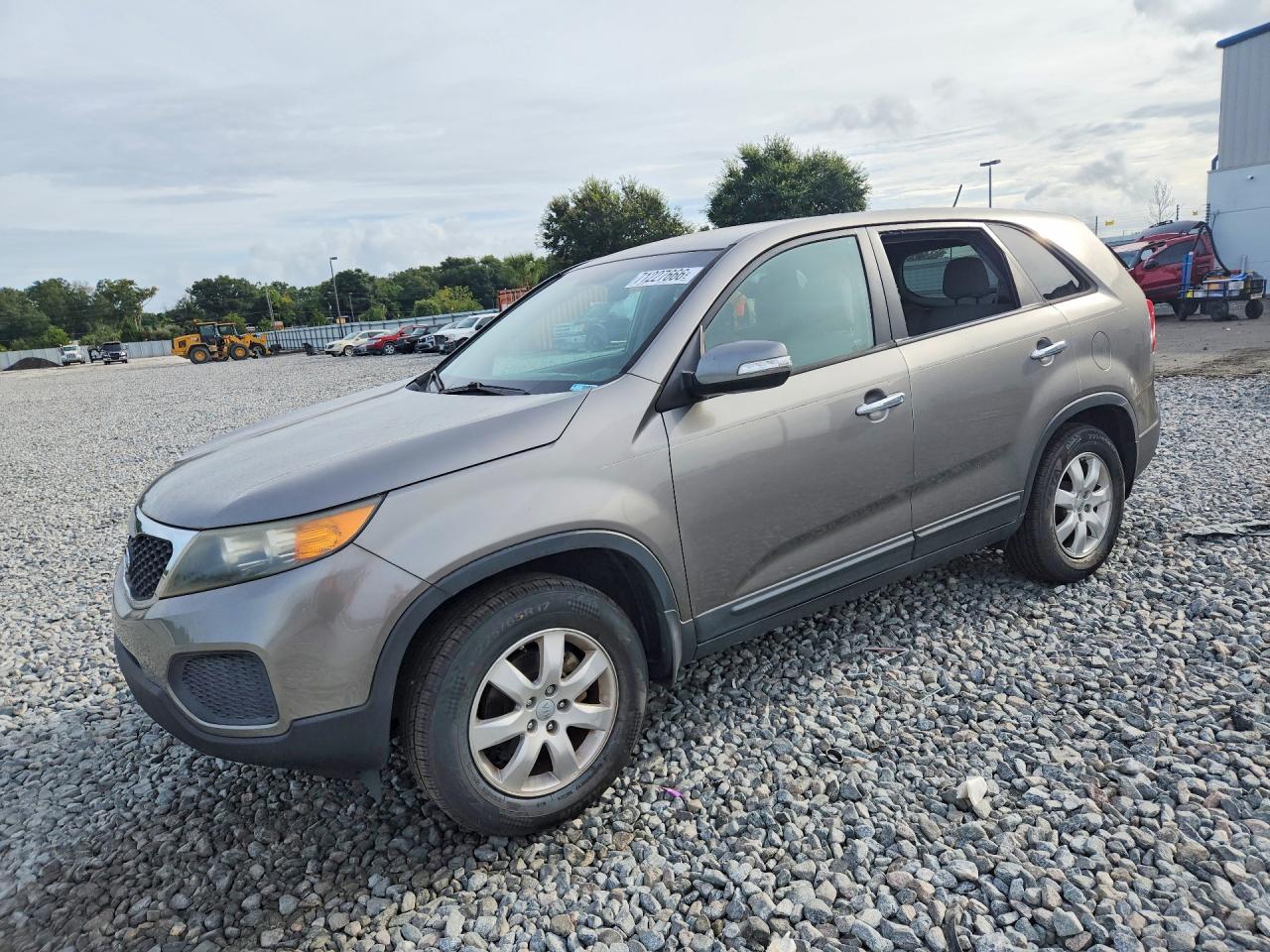 2012 KIA SORENTO LX | 5XYKT4A12CG247145 | UPCARS