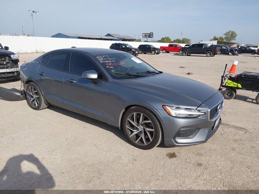2019 VOLVO S60 T6 MOMENTUM | 7JRA22TK3KG014767 | UPCARS