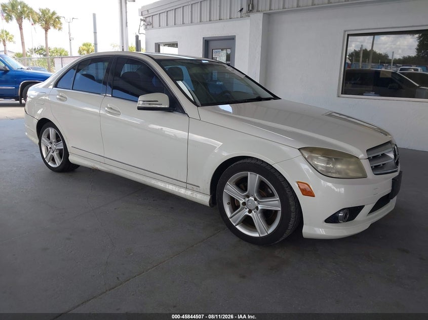 2010 MERCEDES-BENZ C 300 LUXURY/SPORT | WDDGF5EBXAF397970 | UPCARS
