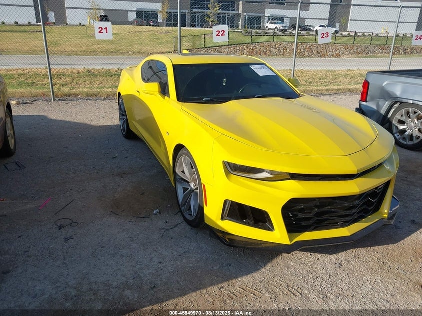 2017 CHEVROLET CAMARO 1LT | 1G1FB1RS1H0200825 | UPCARS