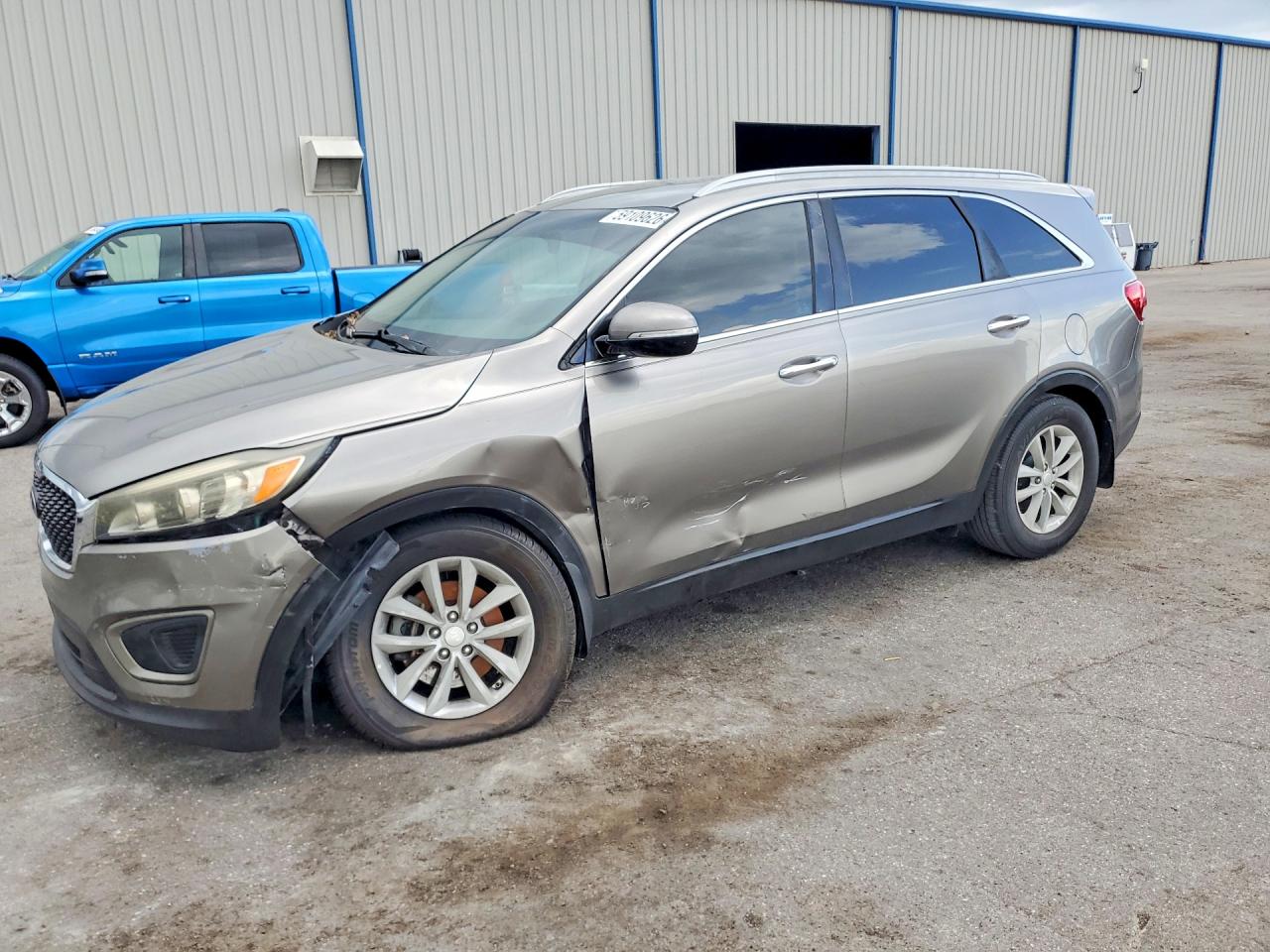 2016 KIA SORENTO LX | 5XYPG4A35GG064551 | UPCARS