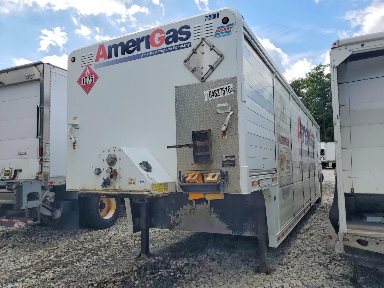 2012 MICKEL TRAILER 2011 MICKEY BEVERAGE DELIVERY | 5CWRA3313BH114038 | UPCARS