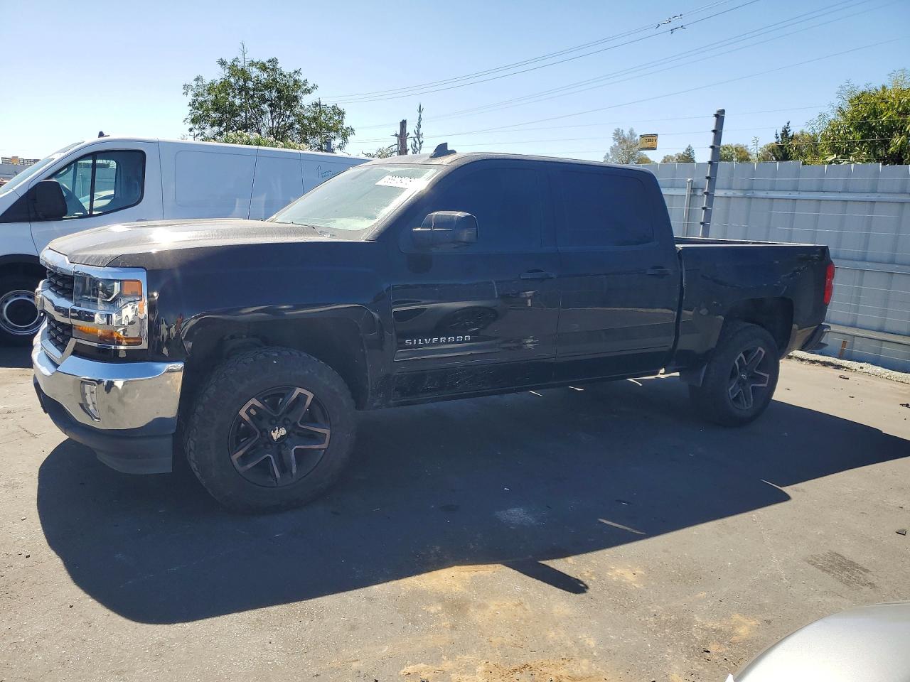 2017 CHEVROLET SILVERADO C1500 LT | 3GCPCREC0HG125827 | UPCARS