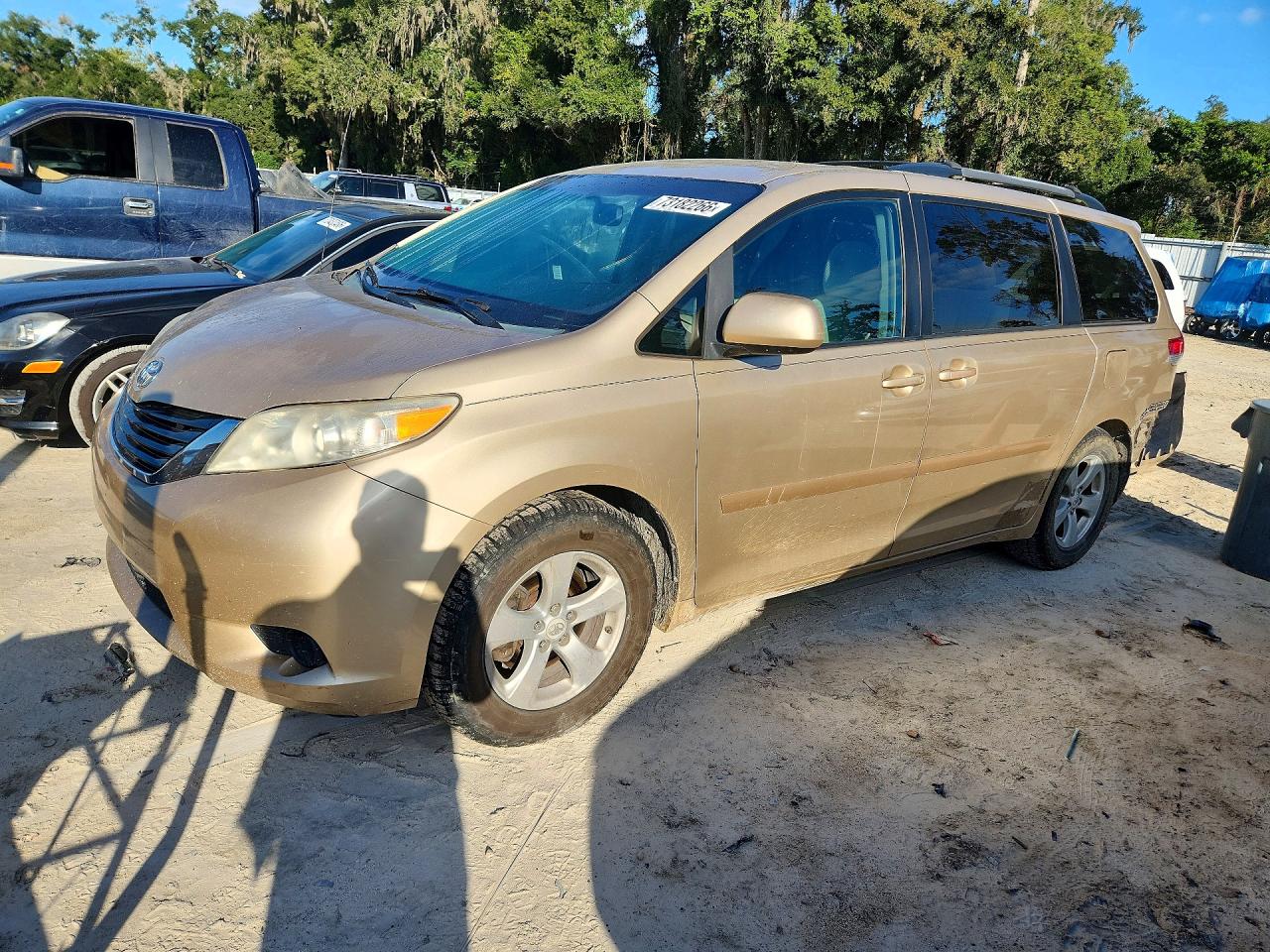 2011 TOYOTA SIENNA LE | 5TDKK3DC9BS051103 | UPCARS