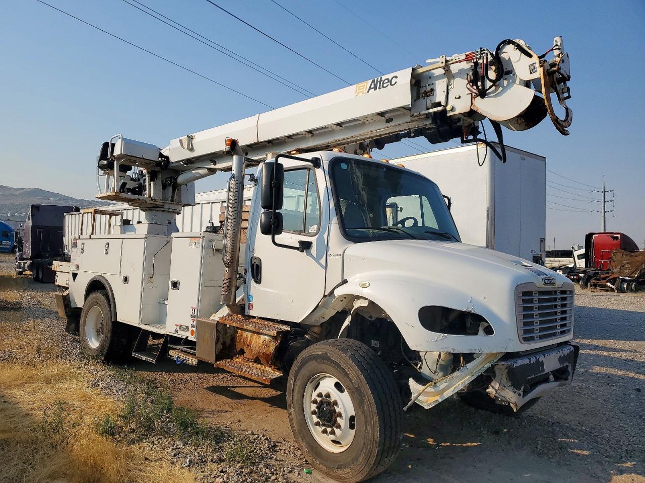 2020 FREIGHTLINER ALL OTHER BUSINESS CLASS  DIGGER DERRICK TRUCK | 1FVDCXFC8LHKW6783 | UPCARS