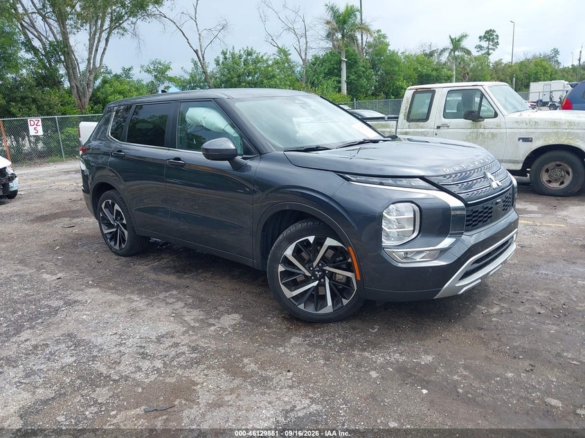 2024 MITSUBISHI OUTLANDER SE 2.5 2WD/SE BLACK EDITION S-AWC/SE BLACK EDITION W/PANO ROOF S-AWC | JA4J3VA86RZ066021 | UPCARS