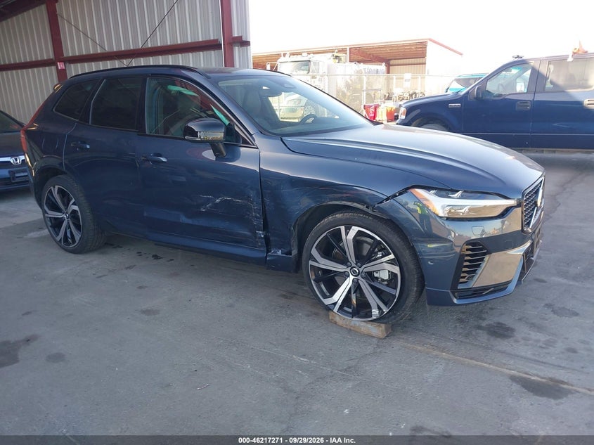 2023 VOLVO XC60 RECHARGE PLUG-IN HYBRID T8 ULTIMATE DARK THEME | YV4H60DX3P1245837 | UPCARS