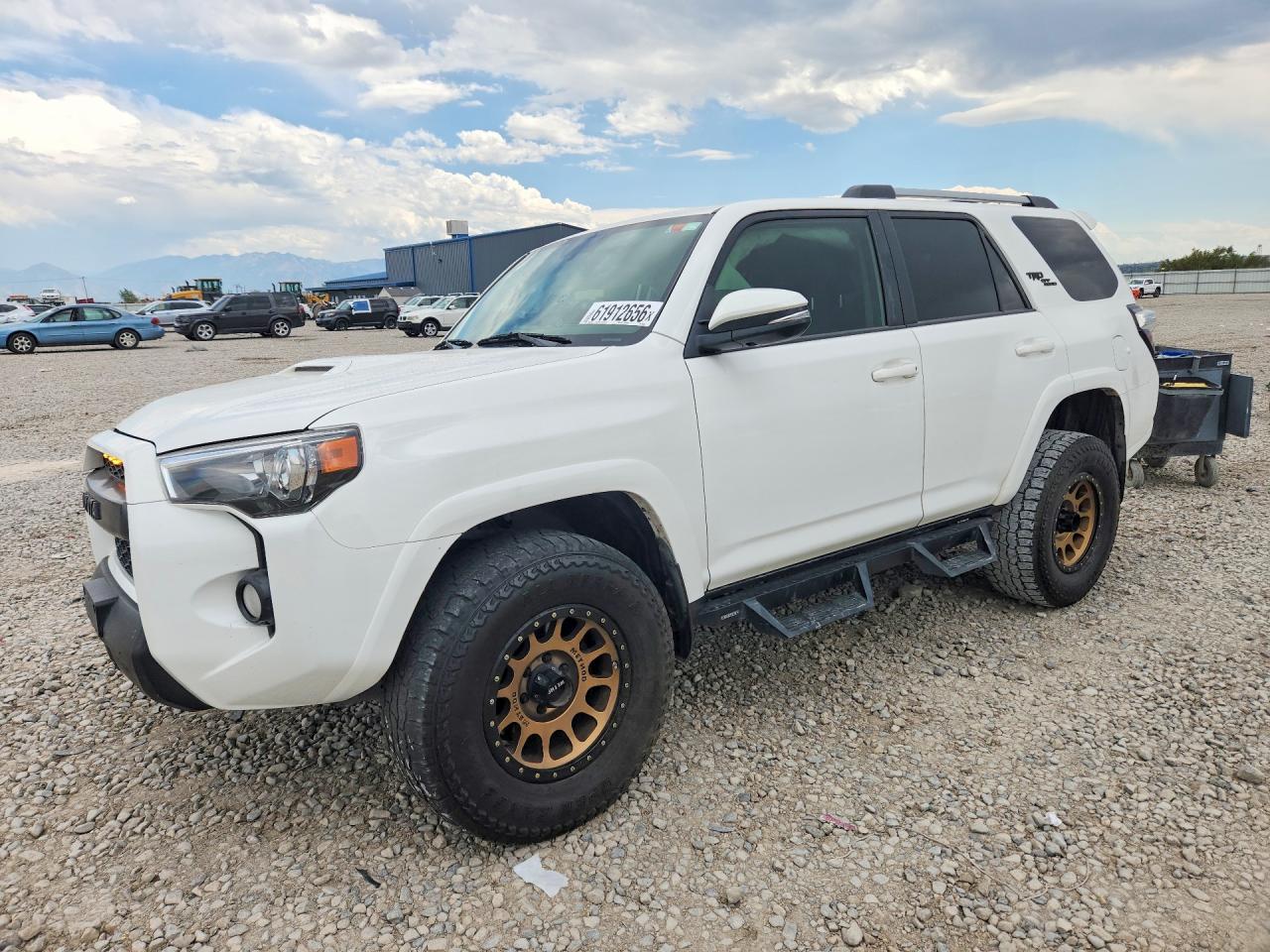 2017 TOYOTA 4RUNNER TRD OFF-ROAD PREMIUM | JTEBU5JR4H5436237 | UPCARS