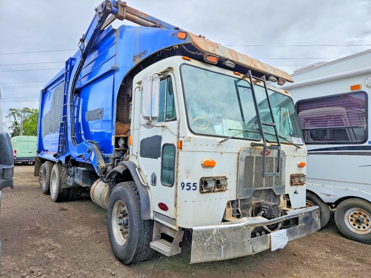 2013 PETERBILT ALL OTHE REFUSE TRUCK | 3BPZX70X9DF190221 | UPCARS