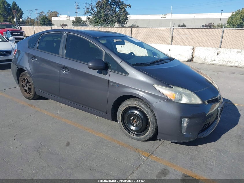 2013 TOYOTA PRIUS THREE | JTDKN3DU9D1718333 | UPCARS