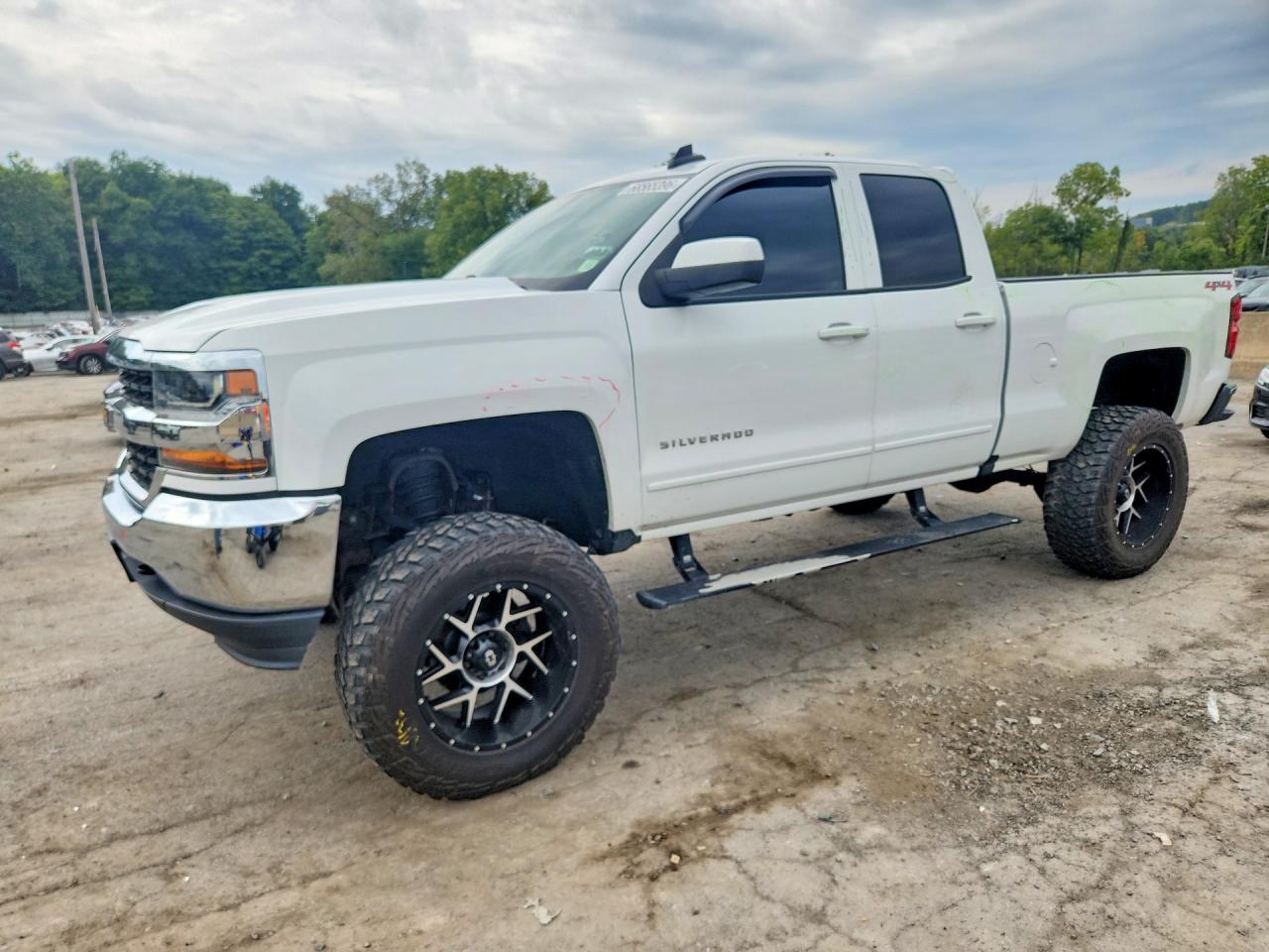 2018 CHEVROLET SILVERADO K1500 LT | 1GCVKREC6JZ178614 | UPCARS
