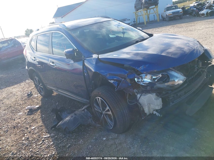 2018 NISSAN ROGUE SL | 5N1AT2MVXJC744133 | UPCARS