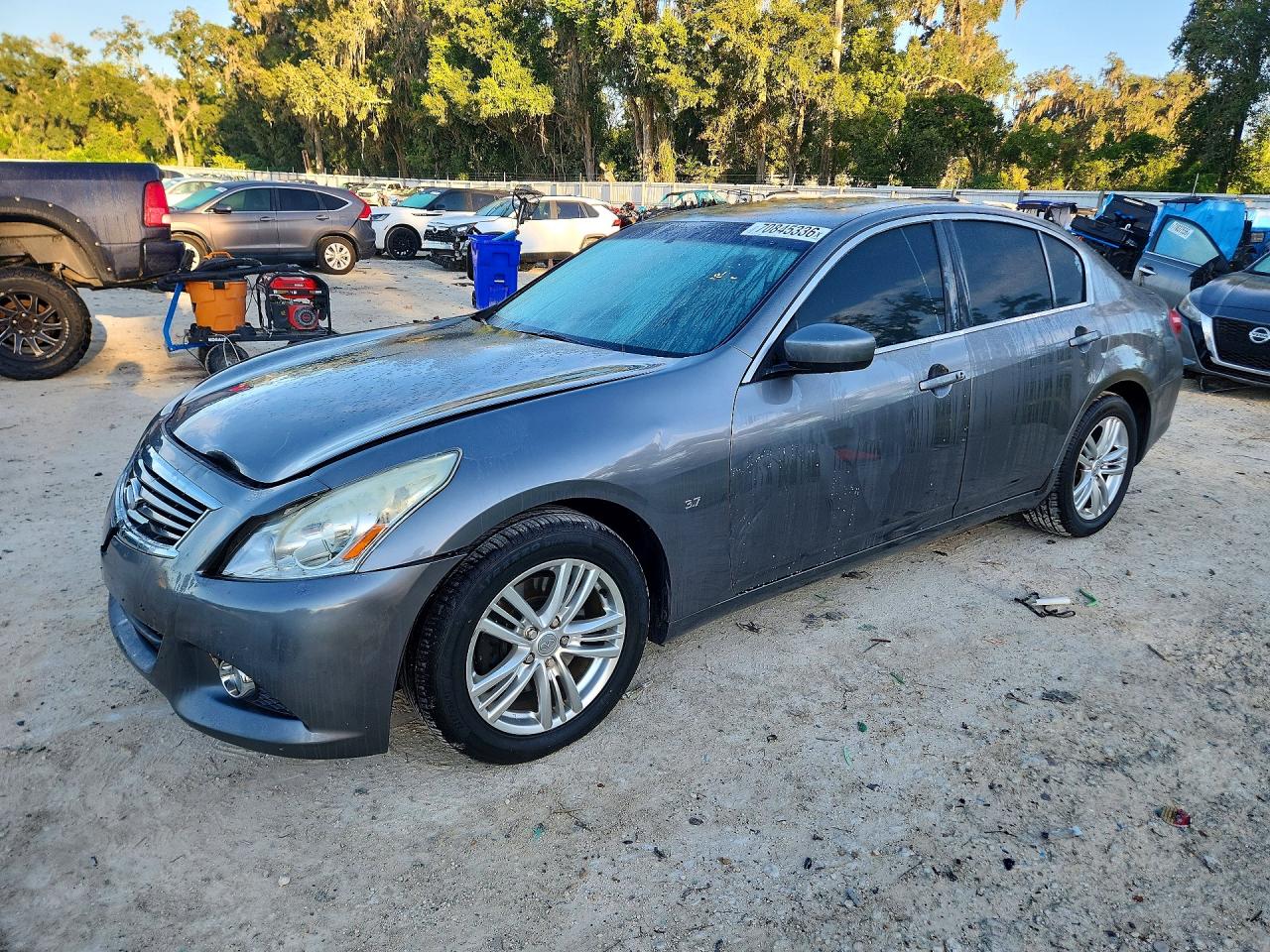 2015 INFINITI Q40 BASE | JN1CV6AR5FM520097 | UPCARS