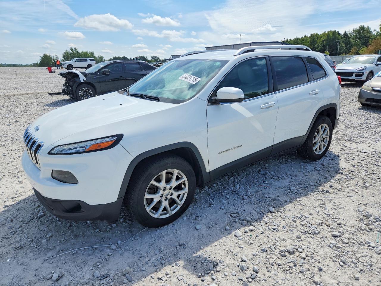 2015 JEEP CHEROKEE LATITUDE | 1C4PJLCB9FW532850 | UPCARS