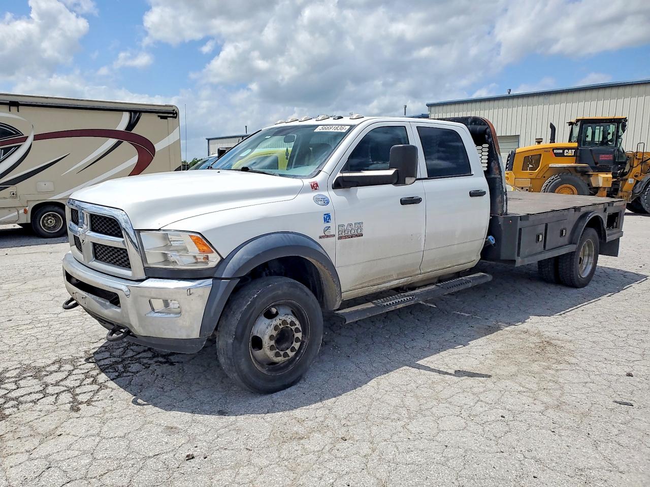 2018 RAM 5500 | 3C7WRNFL4JG110581 | UPCARS